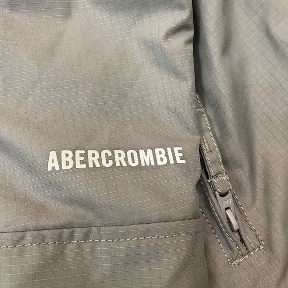 Abercrombie & Fitch Women’s All Season Weather Warrior hooded Jacket coat Size S - Picture 6 of 12